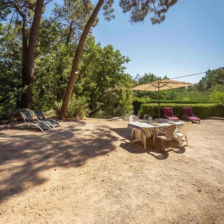 Holiday Home Les Ecureuils By Interhome Saint-Pantaléon Exterior photo